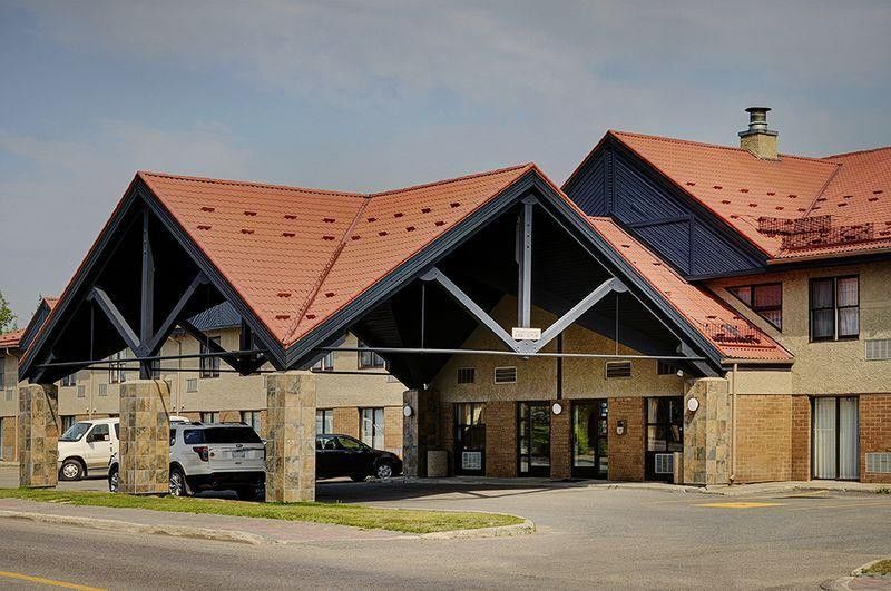 Thompson'S Best Value Inn & Suites Buitenkant foto