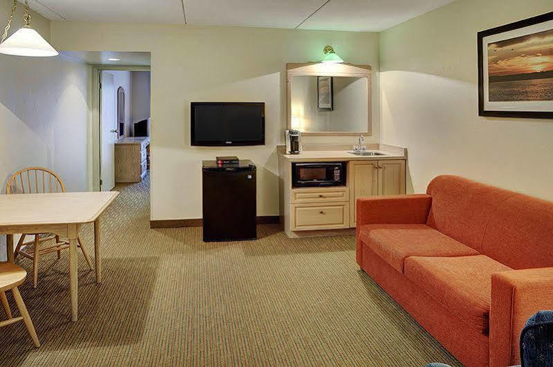 Thompson'S Best Value Inn & Suites Buitenkant foto