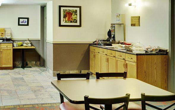 Thompson'S Best Value Inn & Suites Buitenkant foto