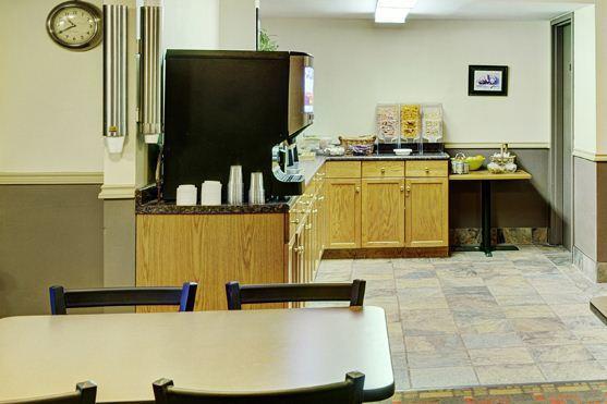 Thompson'S Best Value Inn & Suites Buitenkant foto